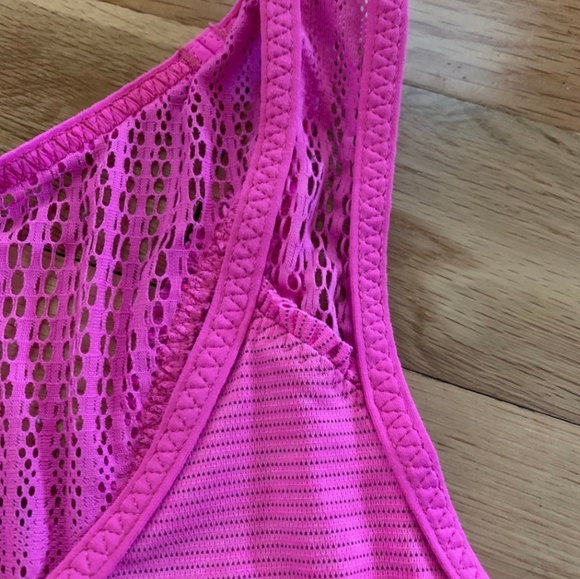 Tank - Picture 2 of 6